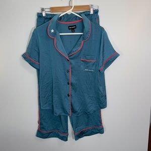 Room‎ Service Short Sleeve and pant pajama set Size M